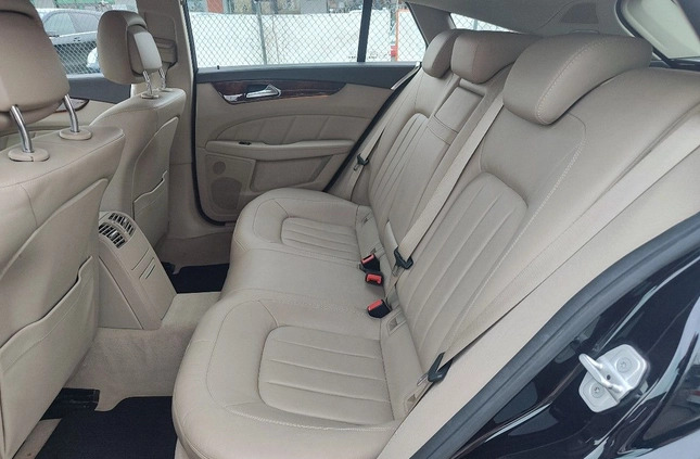 Mercedes-Benz CLS cena 92900 przebieg: 286259, rok produkcji 2014 z Częstochowa małe 529
